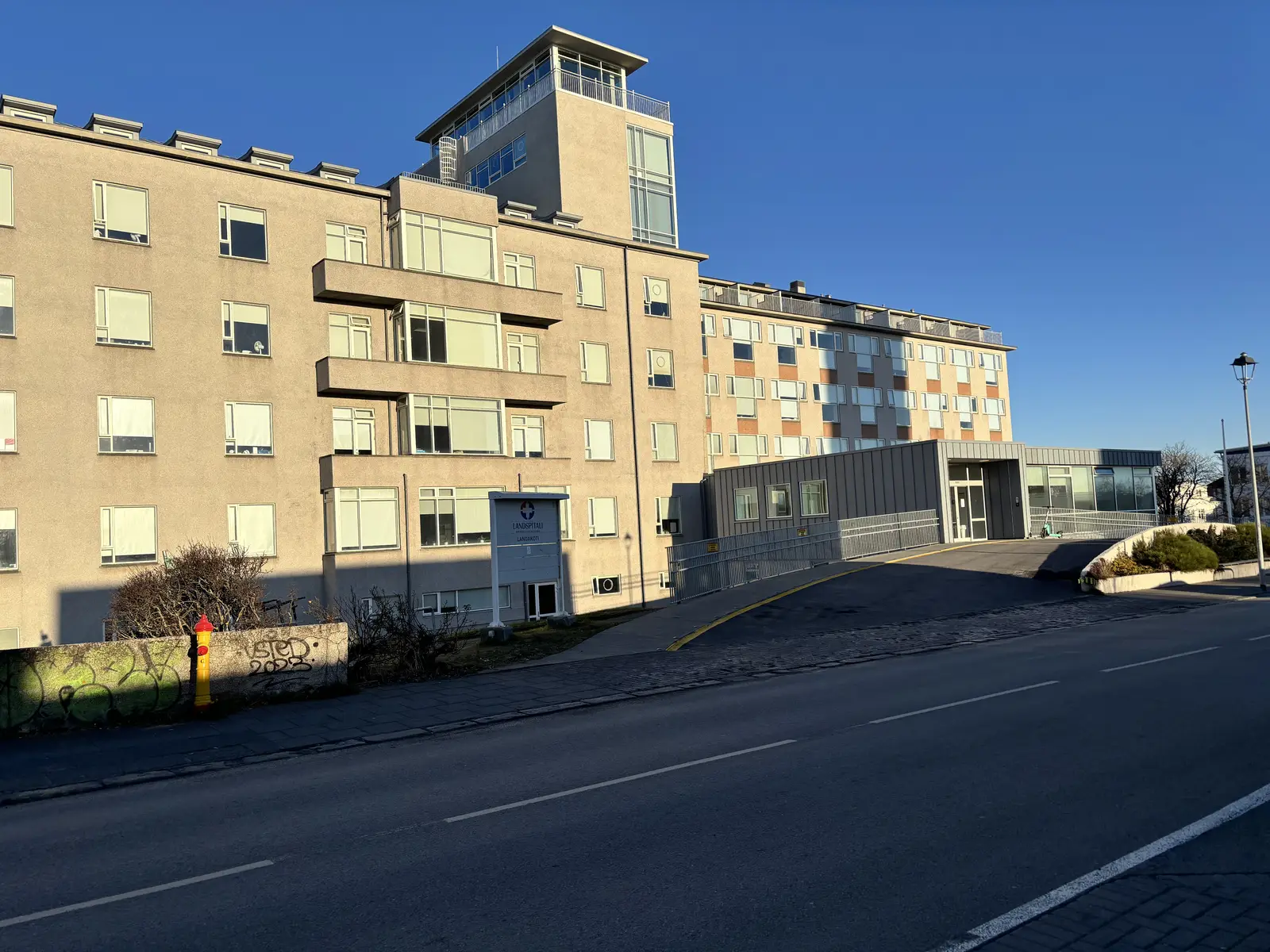 Sjukhusbyggnad i Reykjavik