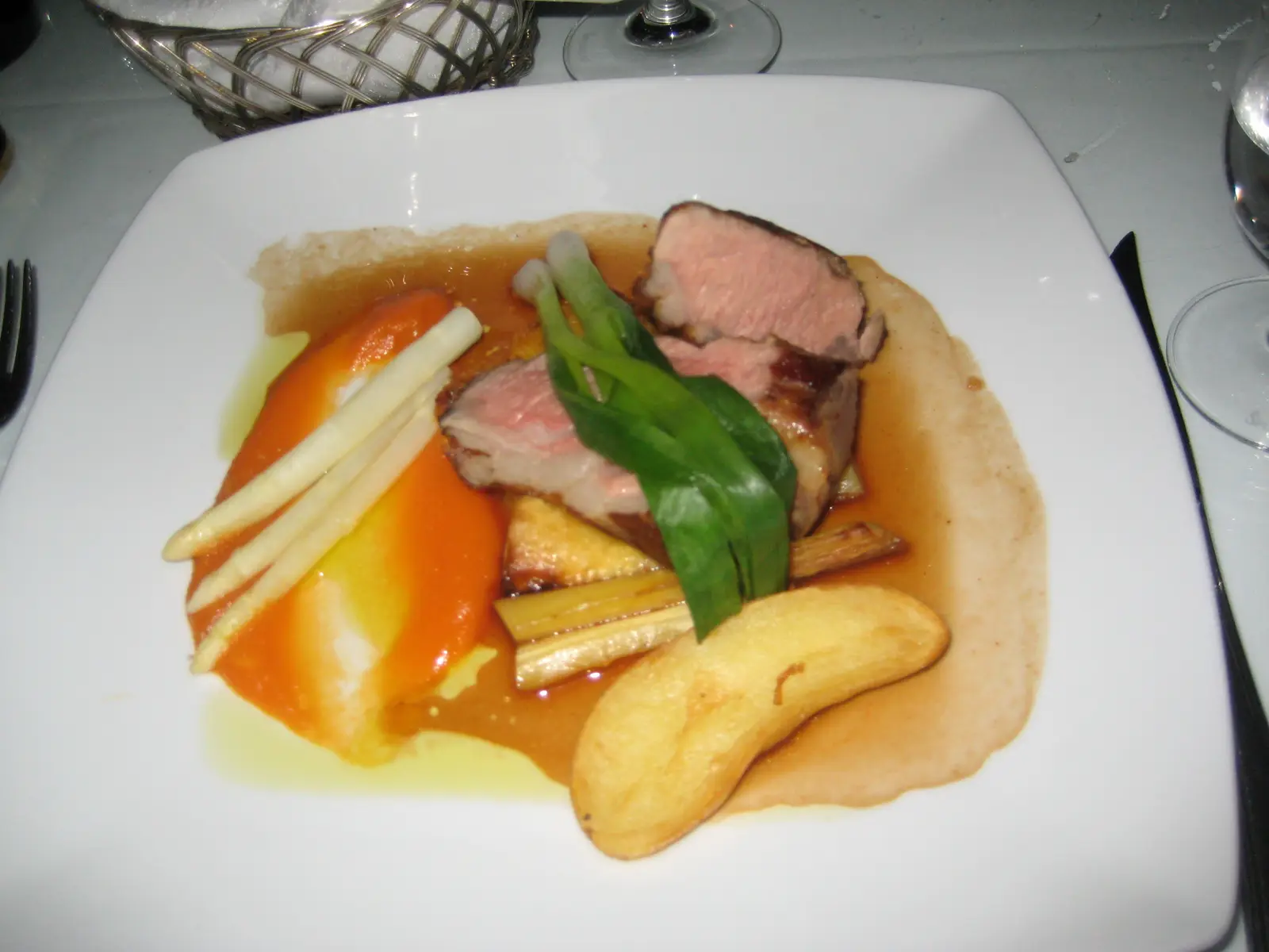 Isländsk lammrätt serverad på Lækjarbrekka i Reykjavik